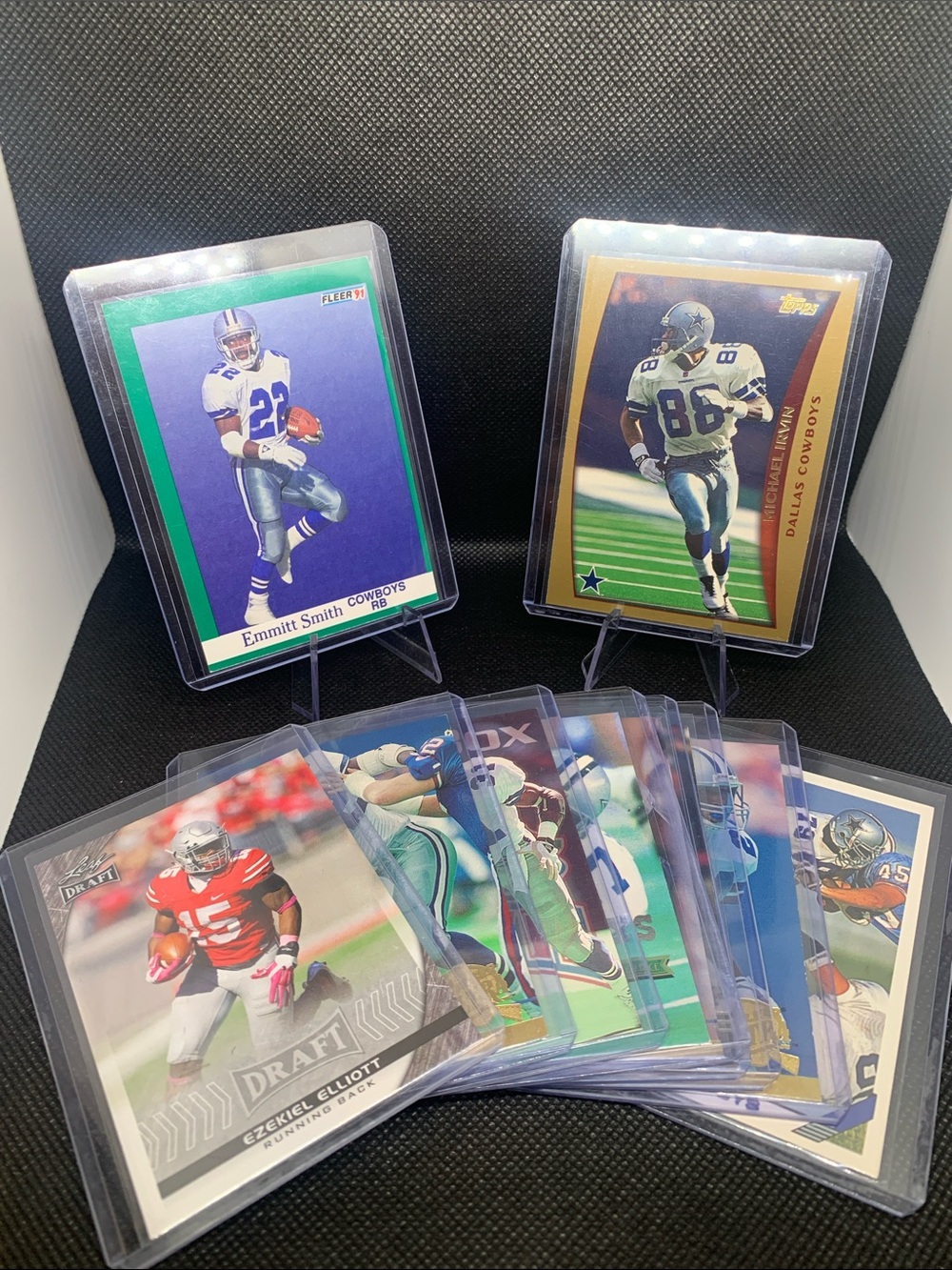 Dallas Cowboys 10 Card Lot Emmitt Smith Michael Irvin Ezekiel Elliot In Cases!